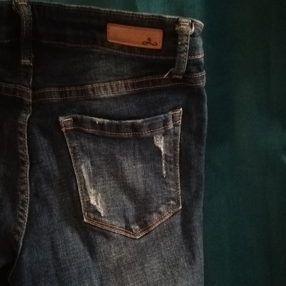 Pretty Perfect Ripped Blue Jeans - Picture 2 of 4